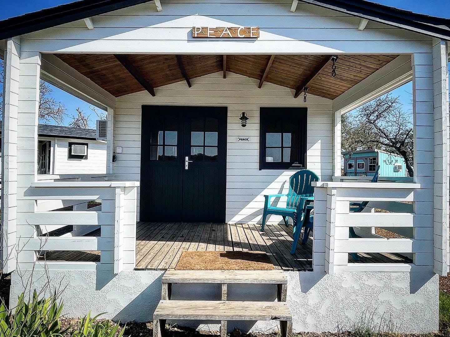 Peace accommodation